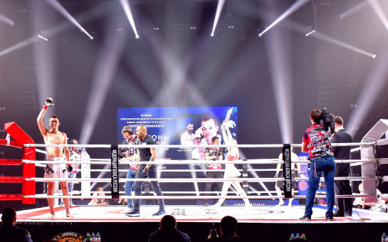 Чемпионы победили чемпионов